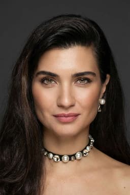 Photo of Tuba Büyüküstün