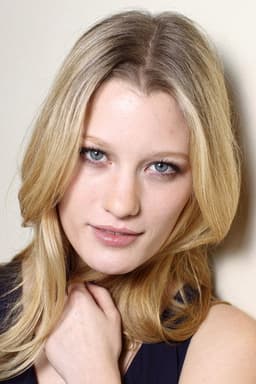Photo of Ashley Hinshaw