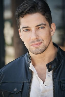Photo of Derrick Dover