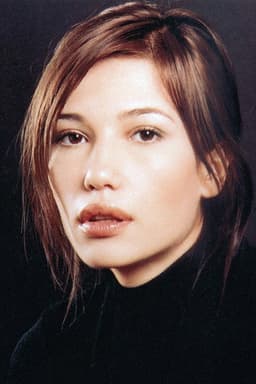 Photo of Oona Hart