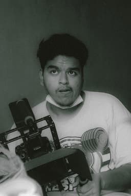 Photo of Julio Flores