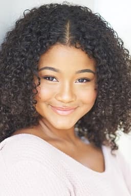 Photo of Kayla Hutton