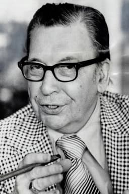 Photo of Earl Wilson
