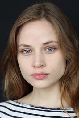 Photo of Makenzie Leigh