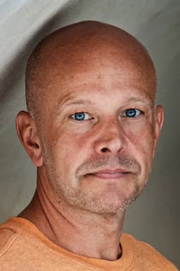 Photo of Fredrik Hallgren