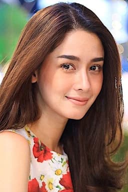 Photo of Amena Pinit