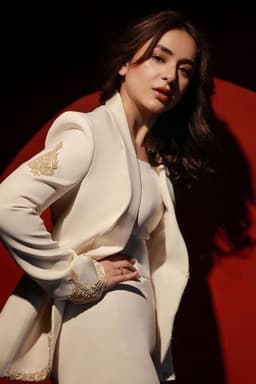 Photo of Yumna Zaidi