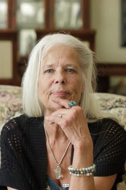 Photo of Lois Larimore