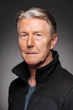 Photo of Byron Jennings