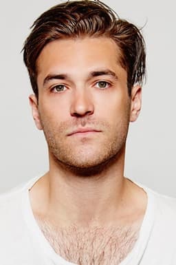 Photo of Nic English