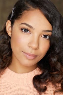 Photo of Samantha L Thomas