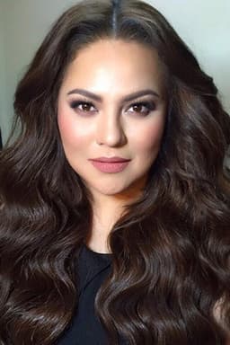 Photo of Karla Estrada