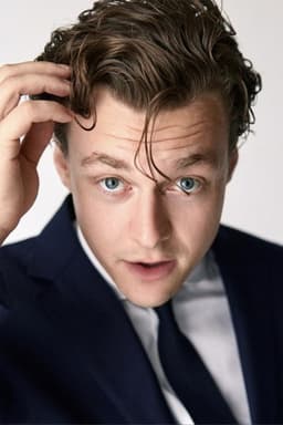 Photo of Lucas Hogan