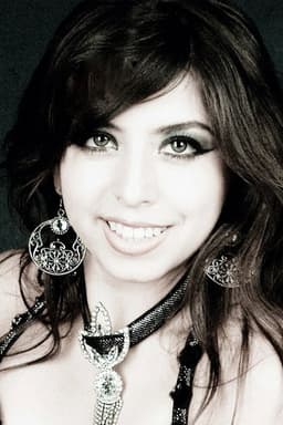 Photo of Lili Nahid