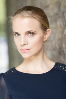 Photo of Samantha E. Hunt