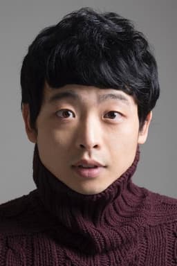 Photo of Yoon Jung-ro