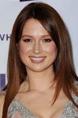 Photo of Ellie Kemper