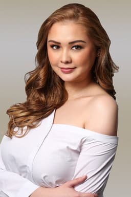 Photo of Chloe Dauden