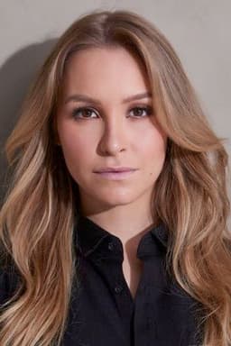 Photo of Carla Diaz
