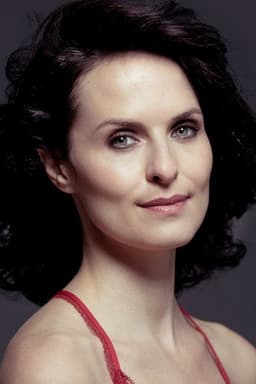 Photo of Leanne Best