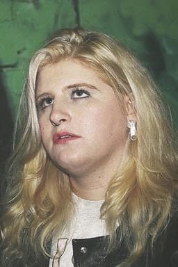 Photo of Louise Weard