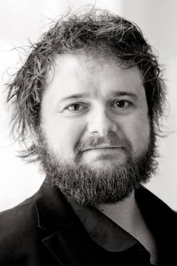 Photo of Allan Clayton