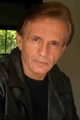 Photo of Ari Barak