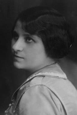 Photo of Katy Kaclová-Vališová