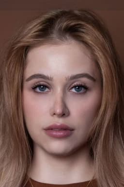 Photo of Sophie Swan