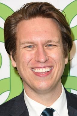 Photo of Pete Holmes