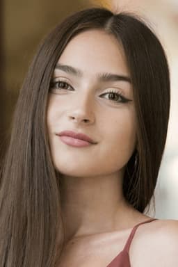Photo of Mia Giraud