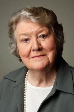 Photo of Patricia Routledge