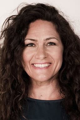 Photo of Anna-Sara Kennedy