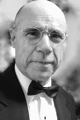Photo of Barry Livingston