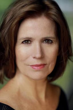Photo of Sally Edwards