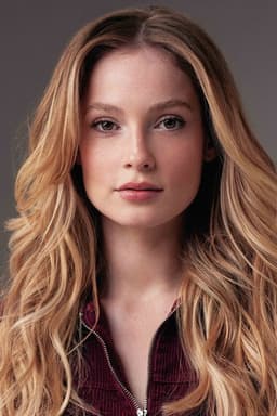 Photo of Hannah Dodd