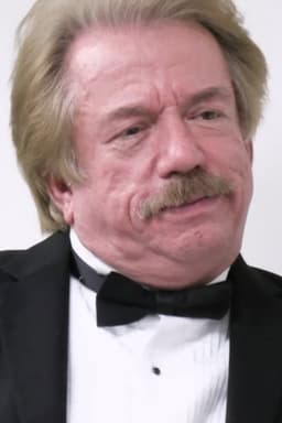 Photo of Steve Crawford