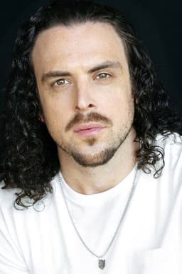 Photo of Nathan Wallace