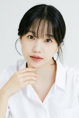 Photo of Jo Yu-ri