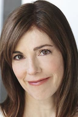 Photo of Lindsey Connell