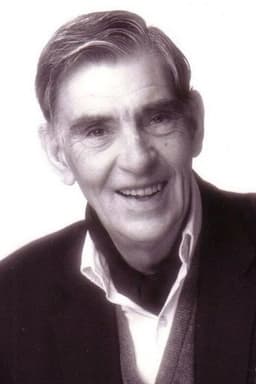 Photo of James Villiers