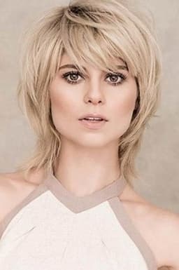 Photo of Julianne Trevisol