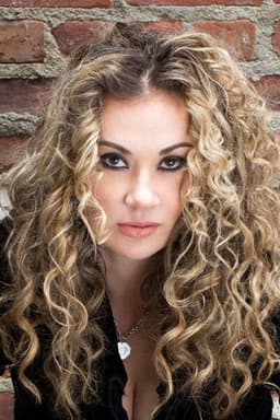 Photo of Dana Fuchs
