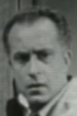 Photo of Leslie Daniels