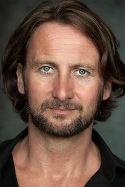 Photo of Vince Leigh