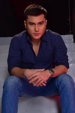 Photo of Carlo Lacana