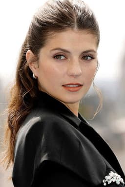Photo of Emily Bader