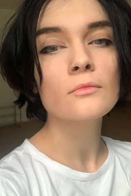 Photo of Karinne Felker