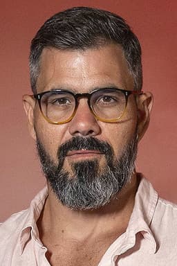 Photo of Juliano Cazarré
