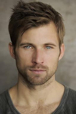 Photo of Justin Deeley